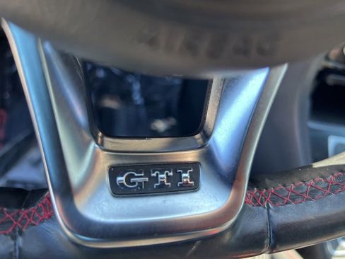 Used 2016 Volkswagen GTI S image 16