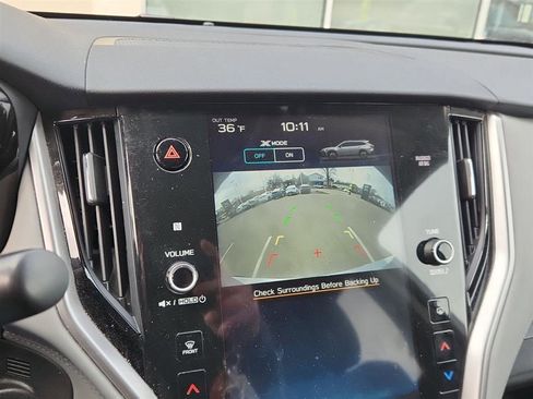 Used 2023 Subaru Outback Premium image 34