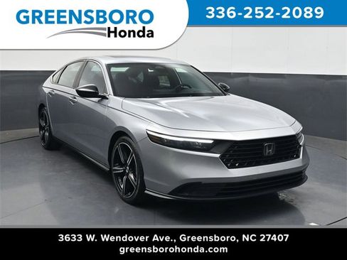 Used 2023 Honda Accord Sport image 1