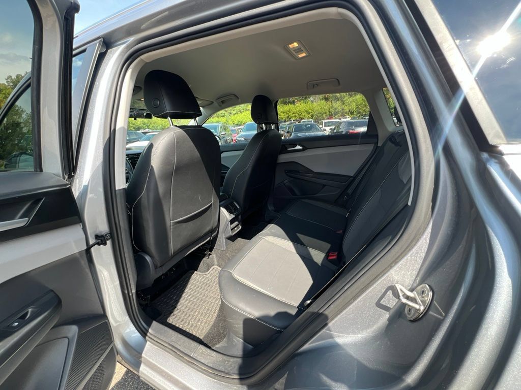 Used 2022 Volkswagen Taos SE AWD/4WD image 24