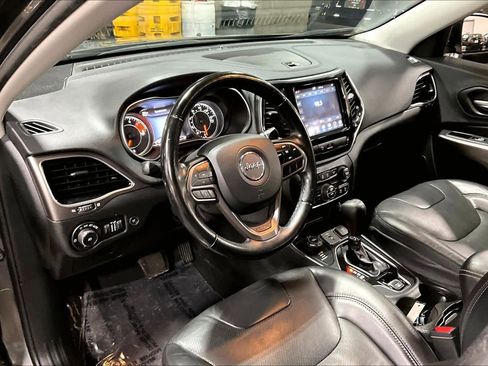 Used 2020 Jeep Cherokee Limited image 17