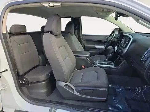 Used 2021 Chevrolet Colorado LT w/ Safety Package image 15