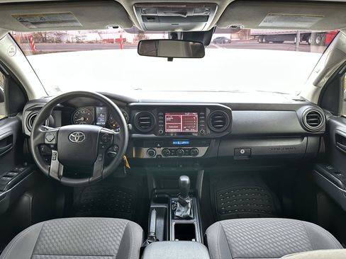 Used 2022 Toyota Tacoma SR image 26