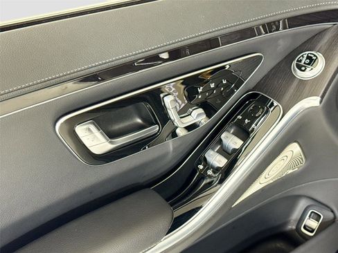 Used 2022 Mercedes-Benz S 500 S 500 image 13