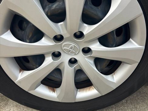 Used 2022 Toyota Corolla LE FWD image 21
