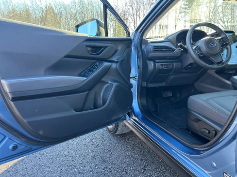 Used 2024 Subaru Crosstrek 2.0i Premium image 22