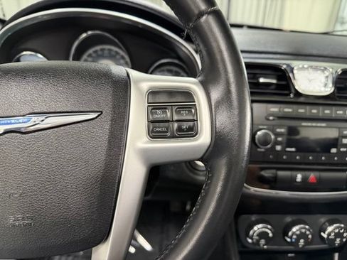 Used 2012 Chrysler 200 Touring FWD image 19