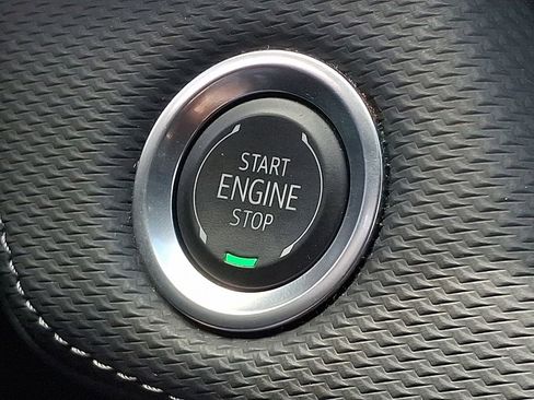 Used 2025 Chevrolet Equinox LT AWD/4WD image 24