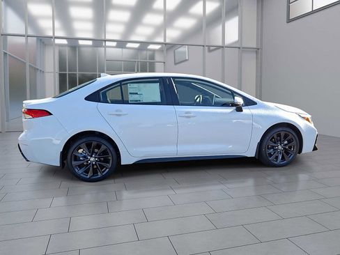 New 2026 Toyota Corolla SE FWD image 7