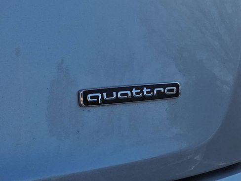 Used 2023 Audi Q5 e Premium Plus w/ Premium Plus Package image 33