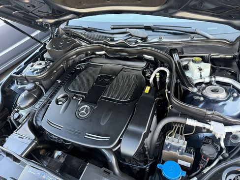 Used 2014 Mercedes-Benz E 350 4MATIC Sedan image 44