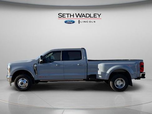 Used 2025 Ford F350 Lariat w/ Lariat Ultimate Package image 4