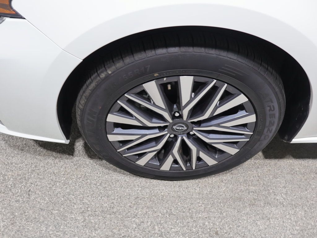 Used 2025 Nissan Altima 2.5 SV AWD/4WD image 8