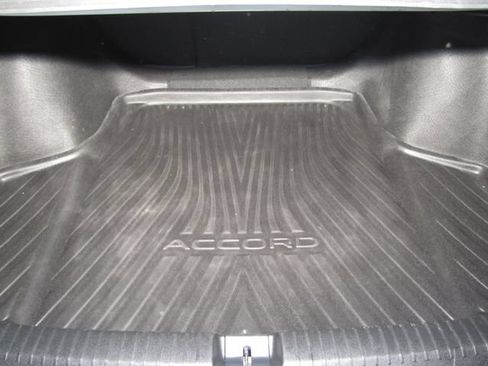 Certified 2023 Honda Accord EX image 17