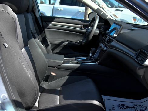 Used 2020 Honda Accord LX image 40