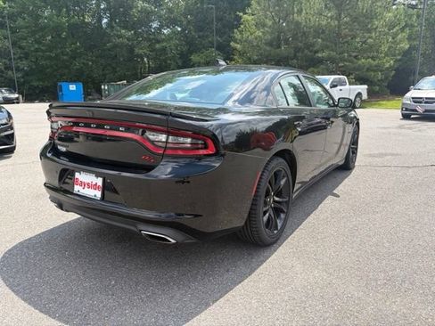 Used 2016 Dodge Charger R/T RWD image 20