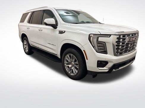 Used 2025 GMC Yukon Denali image 3