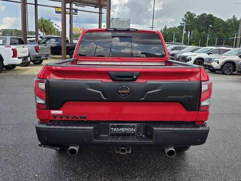 Used 2021 Nissan Titan PRO-4X w/ Pro-4x Convenience Package AWD/4WD image 3