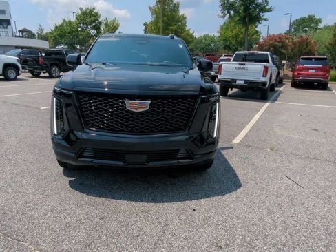 Used 2026 Cadillac Escalade Sport w/ Touring Package AWD/4WD image 3