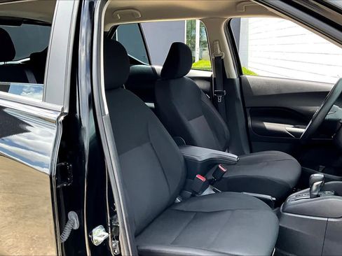 Certified 2024 Nissan Kicks S image 9