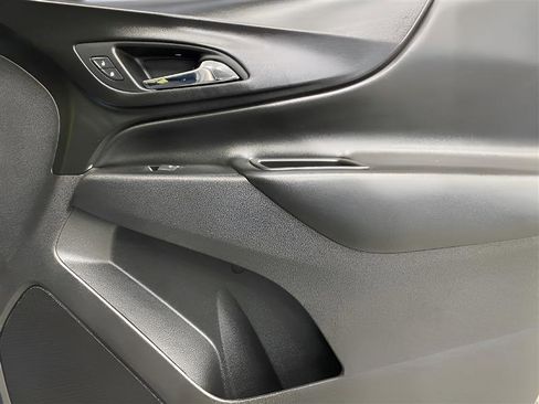 Used 2019 Chevrolet Equinox LT w/ Sun & Navigation Package image 15