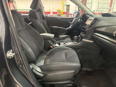 Used 2023 Subaru Forester Premium AWD/4WD image 49