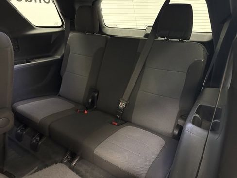 Used 2022 Chevrolet Traverse LT w/ LPO, 'HIT The Road' Package image 27