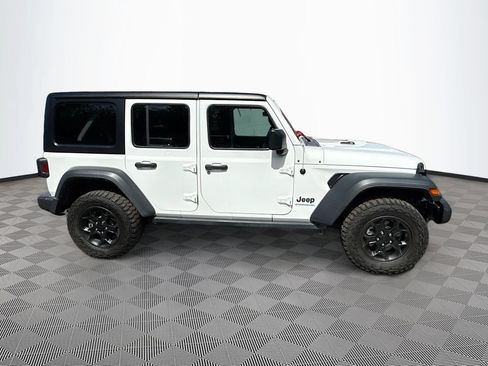 Used 2023 Jeep Wrangler Unlimited AWD/4WD image 5