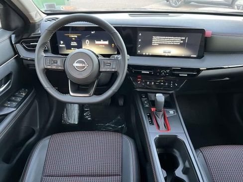 New 2026 Nissan Kicks SR w/ Cold Weather Package image 15