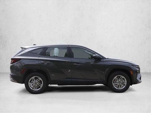 Certified 2026 Hyundai Tucson SE AWD/4WD image 4