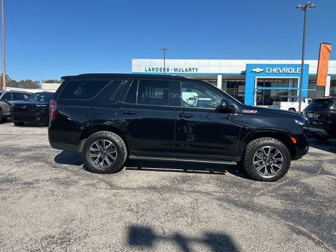 Used 2021 Chevrolet Tahoe Z71 w/ Z71 Signature Package image 2