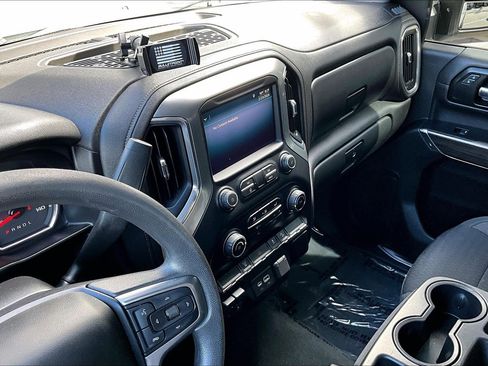 Used 2020 Chevrolet Silverado 2500 LT w/ Z71 Off-Road Package image 31