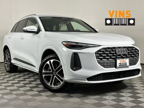 Used 2025 Audi Q5 Premium AWD/4WD image 1