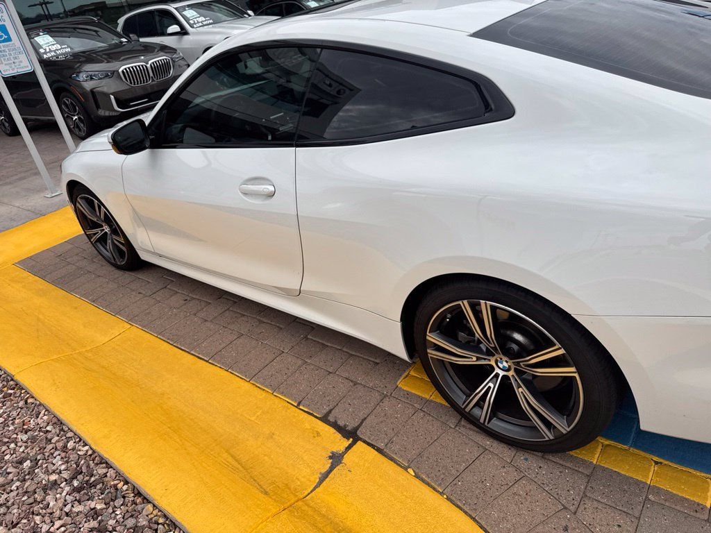 Used 2022 BMW 430i Coupe w/ Premium Package 2 RWD image 5