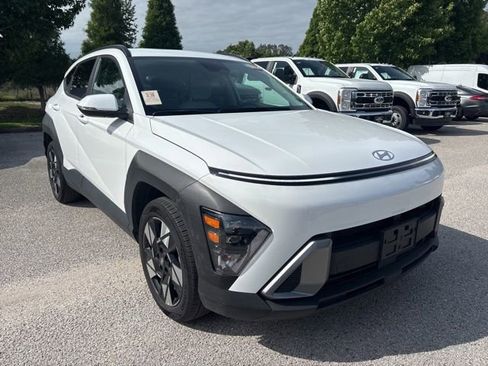 Used 2025 Hyundai Kona SEL FWD image 3