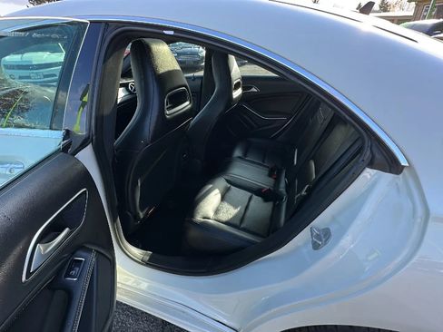 Used 2018 Mercedes-Benz CLA 250 4MATIC w/ Premium Package image 9