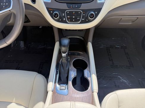 Used 2024 Chevrolet Malibu LT FWD image 15