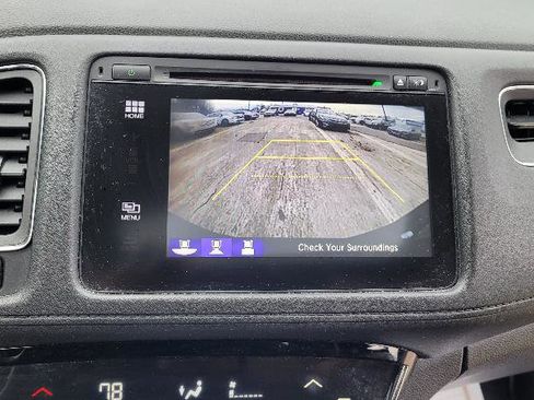 Used 2018 Honda HR-V EX image 16