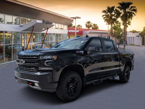 Used 2021 Chevrolet Silverado 1500 LT Trail Boss w/ Convenience Package II AWD/4WD image 7