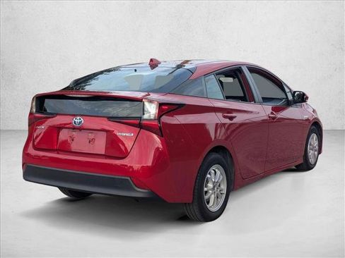 Used 2022 Toyota Prius LE FWD image 5