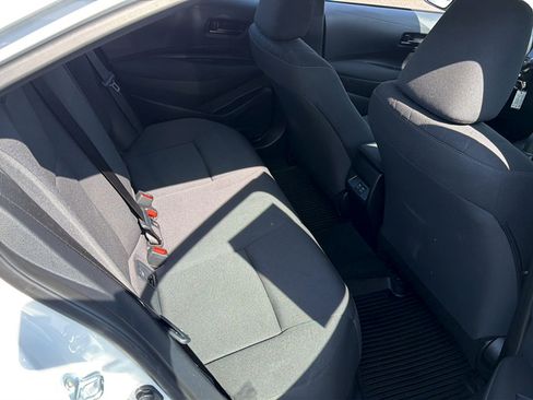 Used 2025 Toyota Corolla LE FWD image 7