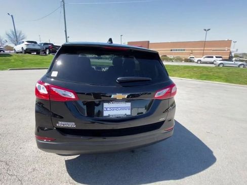 Used 2021 Chevrolet Equinox LS w/ LS Convenience Package AWD/4WD image 7