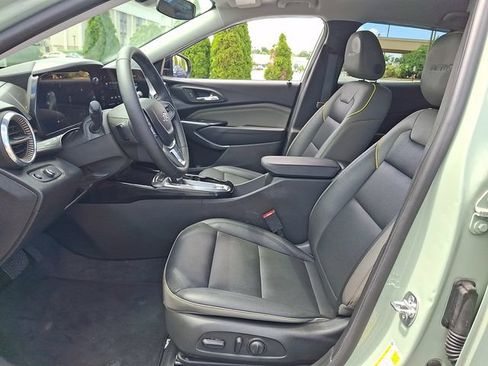 Certified 2025 Chevrolet Trax ACTIV w/ Driver Confidence Package FWD image 14