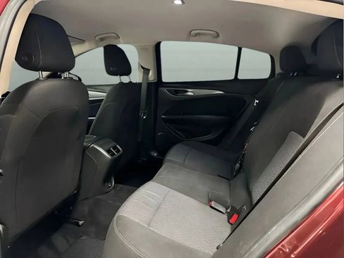 Used 2019 Buick Regal Preferred FWD image 11