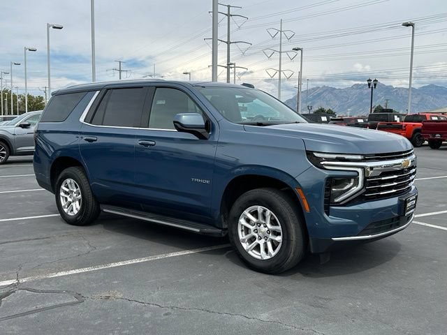 Used 2025 Chevrolet Tahoe LT AWD/4WD image 3