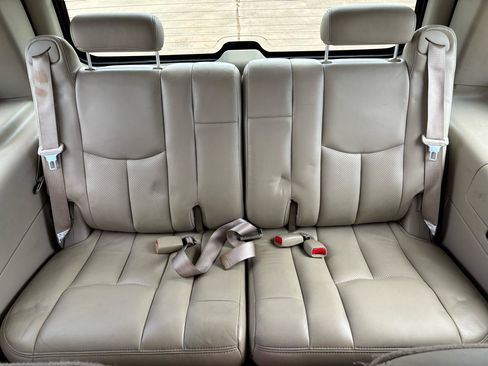 Used 2005 Cadillac Escalade 2WD image 10