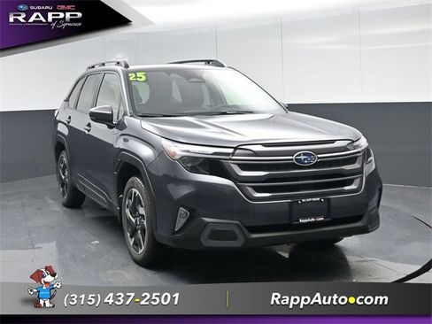 Used 2025 Subaru Forester Limited image 2