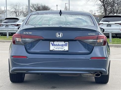 Used 2025 Honda Civic Sport image 5