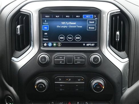 Used 2020 Chevrolet Silverado 1500 RST image 21