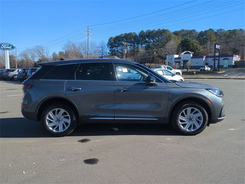 Used 2023 Lincoln Corsair AWD image 14